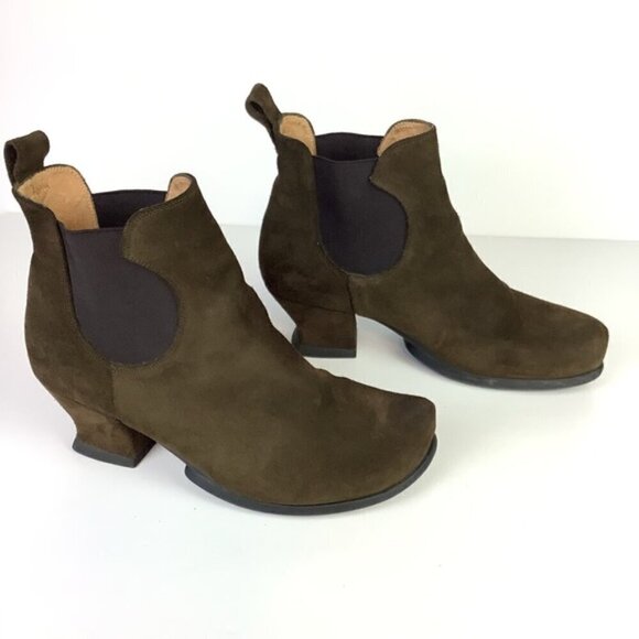 JOHN FLUEVOG DALU SUEDE CHELSEA BOOTS 8.5 - Picture 3 of 13